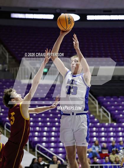 Thumbnail 2 in Mountain View vs Dixie (UHSAA 4A Quarterfinal) photogallery.