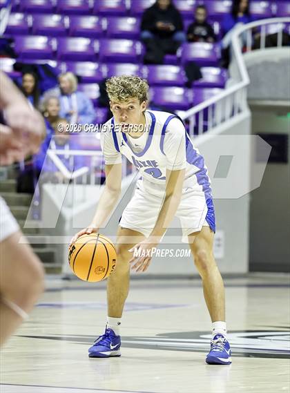 Thumbnail 3 in Mountain View vs Dixie (UHSAA 4A Quarterfinal) photogallery.