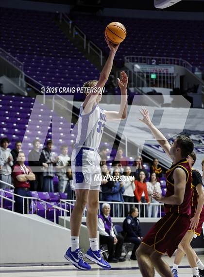 Thumbnail 3 in Mountain View vs Dixie (UHSAA 4A Quarterfinal) photogallery.