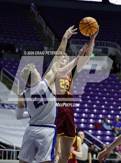 Thumbnail 2 in Mountain View vs Dixie (UHSAA 4A Quarterfinal) photogallery.
