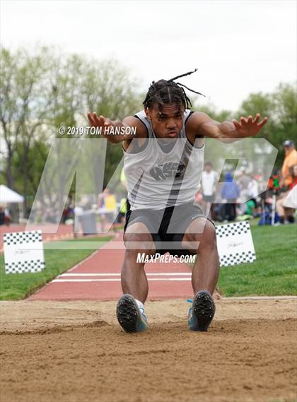 Thumbnail 2 in CHSAA 4A & 5A State Meet (Day 1 Field) photogallery.