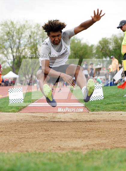 Thumbnail 1 in CHSAA 4A & 5A State Meet (Day 1 Field) photogallery.