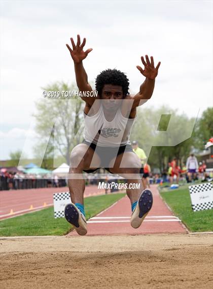 Thumbnail 1 in CHSAA 4A & 5A State Meet (Day 1 Field) photogallery.