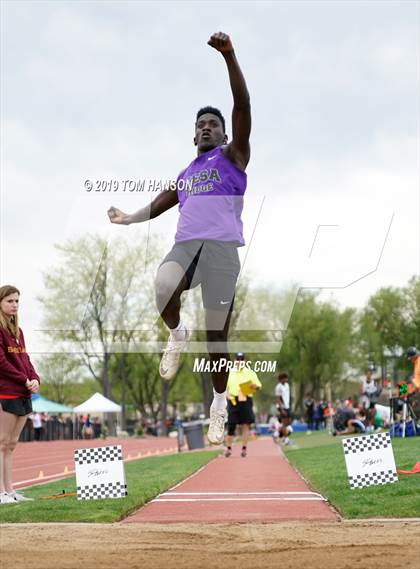 Thumbnail 1 in CHSAA 4A & 5A State Meet (Day 1 Field) photogallery.