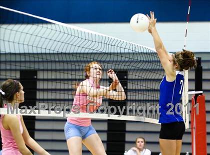 Thumbnail 3 in North Lincoln vs Piedmont (NCHSAA District Round) photogallery.