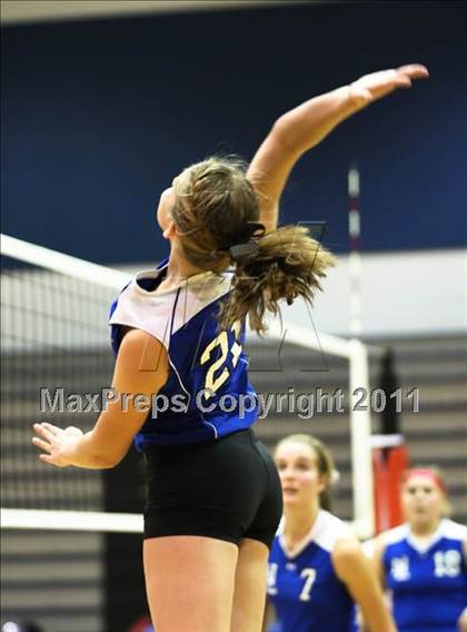 Thumbnail 1 in North Lincoln vs Piedmont (NCHSAA District Round) photogallery.
