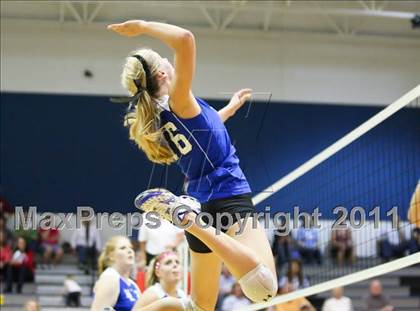 Thumbnail 2 in North Lincoln vs Piedmont (NCHSAA District Round) photogallery.