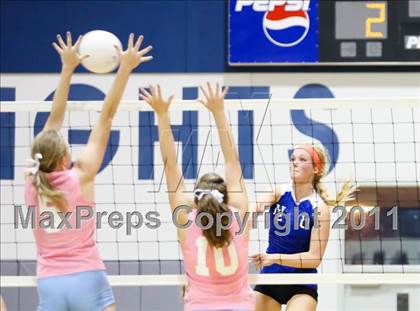 Thumbnail 2 in North Lincoln vs Piedmont (NCHSAA District Round) photogallery.