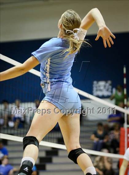 Thumbnail 1 in North Lincoln vs Piedmont (NCHSAA District Round) photogallery.