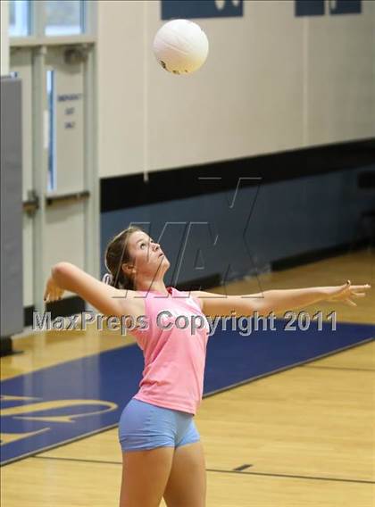 Thumbnail 2 in North Lincoln vs Piedmont (NCHSAA District Round) photogallery.