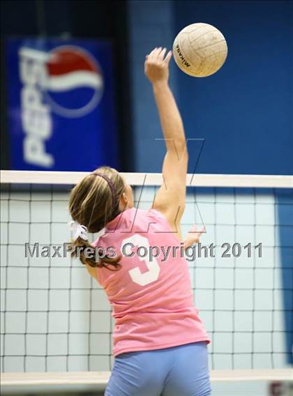 Thumbnail 1 in North Lincoln vs Piedmont (NCHSAA District Round) photogallery.