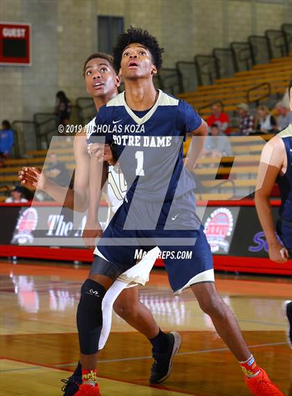 Thumbnail 2 in St. John Bosco vs. Notre Dame (SO) (Nike Extravaganza) photogallery.