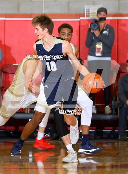 Thumbnail 1 in St. John Bosco vs. Notre Dame (SO) (Nike Extravaganza) photogallery.
