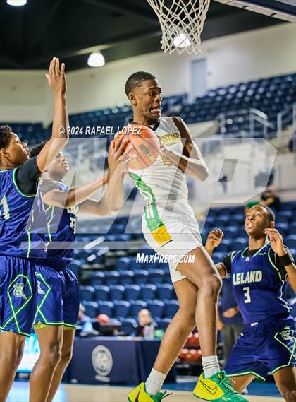 Thumbnail 2 in Worthing vs. Mickey Leland College Prep (Houston ISD Tournament) photogallery.