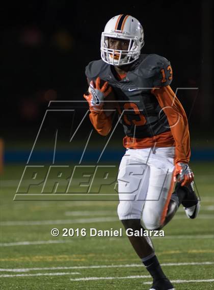 Thumbnail 3 in Central vs. Booker T. Washington photogallery.