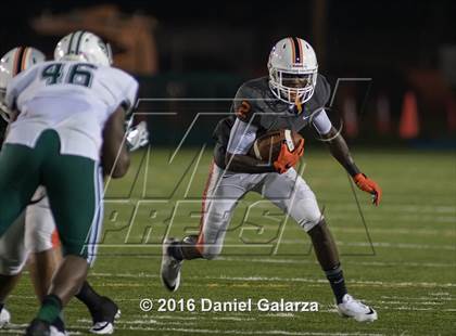 Thumbnail 3 in Central vs. Booker T. Washington photogallery.