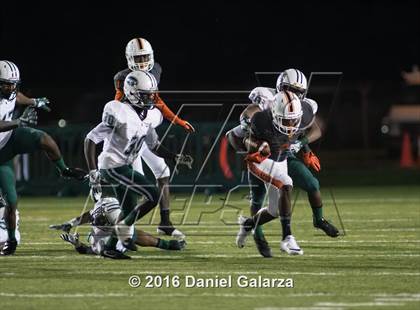 Thumbnail 3 in Central vs. Booker T. Washington photogallery.