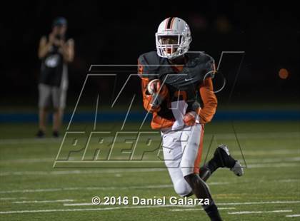 Thumbnail 2 in Central vs. Booker T. Washington photogallery.