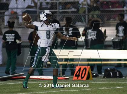 Thumbnail 3 in Central vs. Booker T. Washington photogallery.