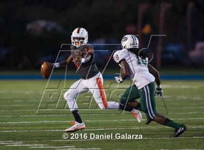 Thumbnail 1 in Central vs. Booker T. Washington photogallery.