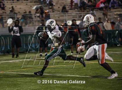 Thumbnail 3 in Central vs. Booker T. Washington photogallery.