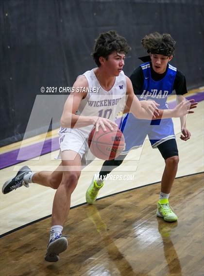 Thumbnail 2 in Wickenburg vs Bagdad (Wrangler Classic) photogallery.