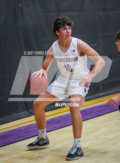 Thumbnail 1 in Wickenburg vs Bagdad (Wrangler Classic) photogallery.