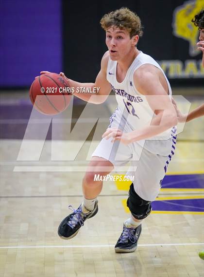 Thumbnail 2 in Wickenburg vs Bagdad (Wrangler Classic) photogallery.