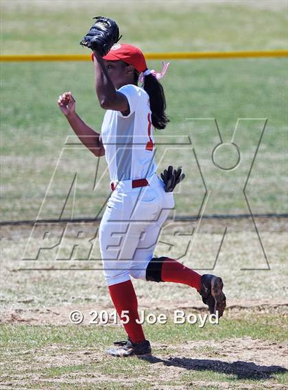 Thumbnail 3 in Riverdale vs. Hillcrest photogallery.