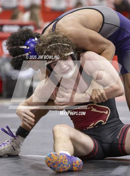 Thumbnail 1 in Heart of Illinois Conference Duals photogallery.