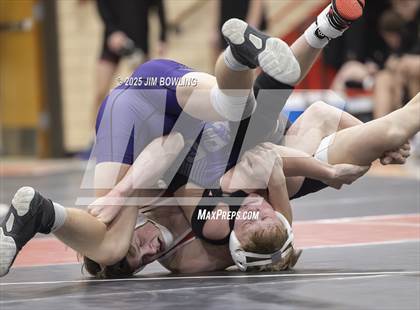 Thumbnail 2 in Heart of Illinois Conference Duals photogallery.