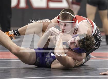 Thumbnail 1 in Heart of Illinois Conference Duals photogallery.