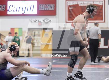 Thumbnail 1 in Heart of Illinois Conference Duals photogallery.