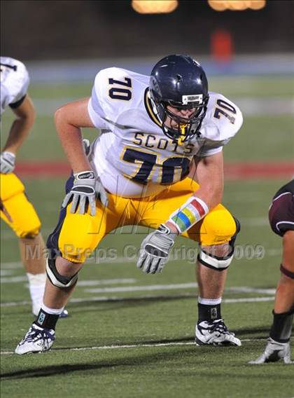 Thumbnail 1 in Red Oak vs Highland Park (Tom Landry Classic) photogallery.