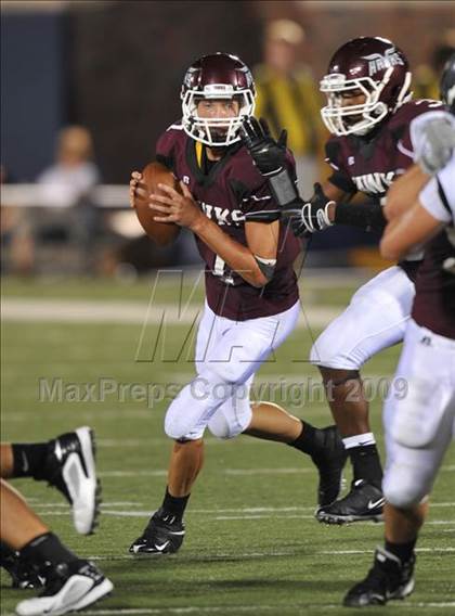 Thumbnail 2 in Red Oak vs Highland Park (Tom Landry Classic) photogallery.