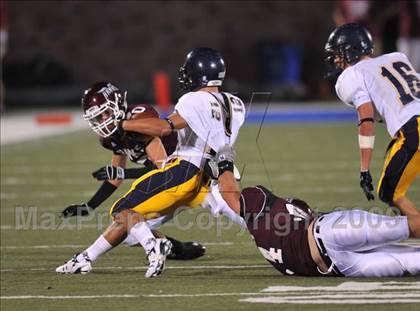 Thumbnail 1 in Red Oak vs Highland Park (Tom Landry Classic) photogallery.