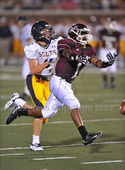Thumbnail 3 in Red Oak vs Highland Park (Tom Landry Classic) photogallery.