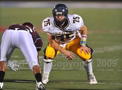 Thumbnail 2 in Red Oak vs Highland Park (Tom Landry Classic) photogallery.
