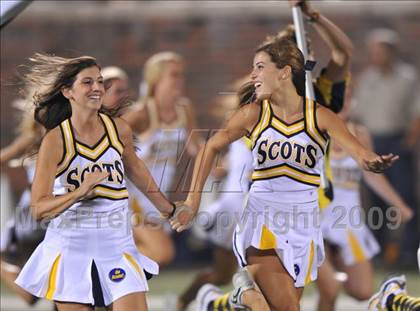 Thumbnail 1 in Red Oak vs Highland Park (Tom Landry Classic) photogallery.