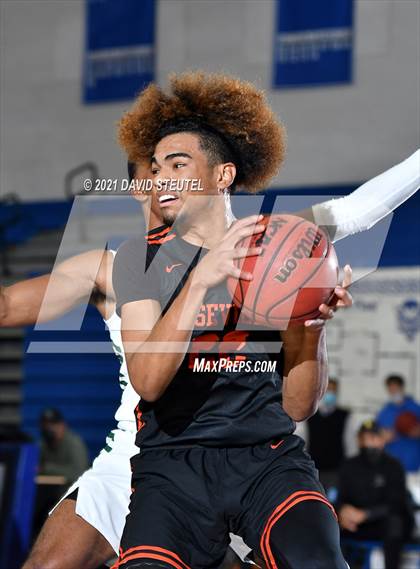 Thumbnail 1 in Roseville vs. Rodriguez (Les Curry Invitational) photogallery.