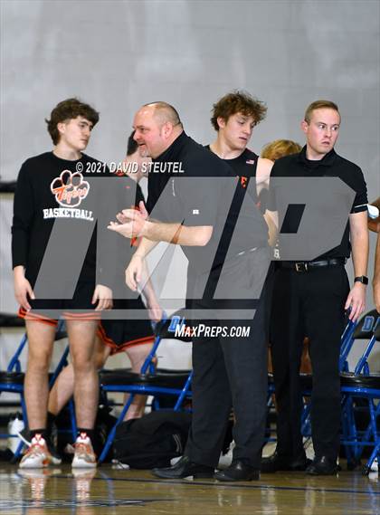 Thumbnail 1 in Roseville vs. Rodriguez (Les Curry Invitational) photogallery.