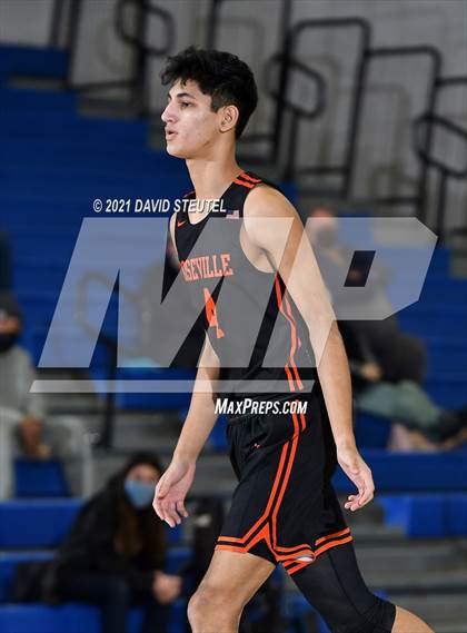 Thumbnail 2 in Roseville vs. Rodriguez (Les Curry Invitational) photogallery.