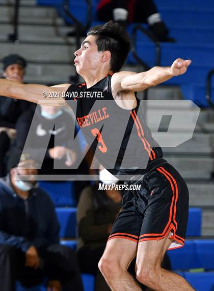 Thumbnail 1 in Roseville vs. Rodriguez (Les Curry Invitational) photogallery.