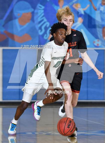 Thumbnail 3 in Roseville vs. Rodriguez (Les Curry Invitational) photogallery.