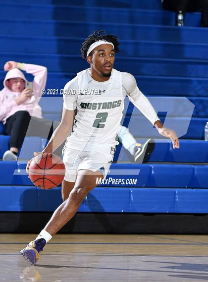 Thumbnail 2 in Roseville vs. Rodriguez (Les Curry Invitational) photogallery.