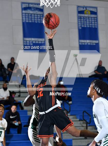 Thumbnail 3 in Roseville vs. Rodriguez (Les Curry Invitational) photogallery.