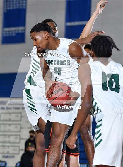 Thumbnail 2 in Roseville vs. Rodriguez (Les Curry Invitational) photogallery.