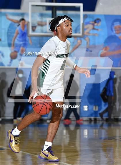 Thumbnail 3 in Roseville vs. Rodriguez (Les Curry Invitational) photogallery.