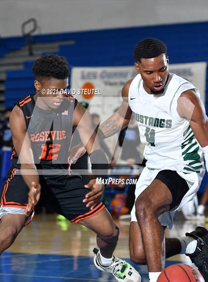 Thumbnail 3 in Roseville vs. Rodriguez (Les Curry Invitational) photogallery.