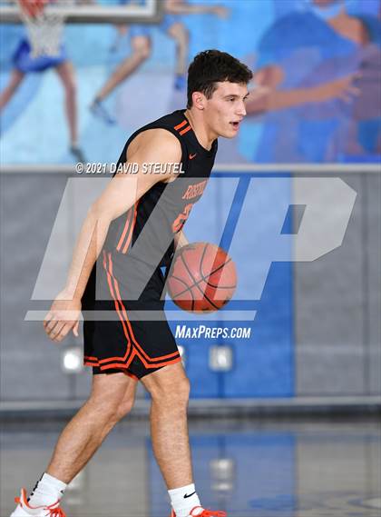 Thumbnail 3 in Roseville vs. Rodriguez (Les Curry Invitational) photogallery.